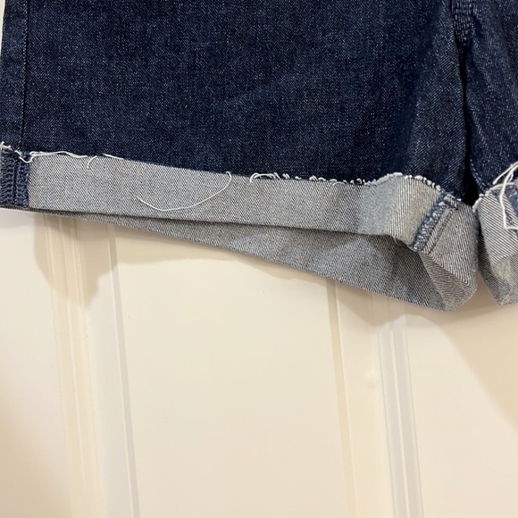 Universal Thread ladies Jean shorts - Picture 2 of 8